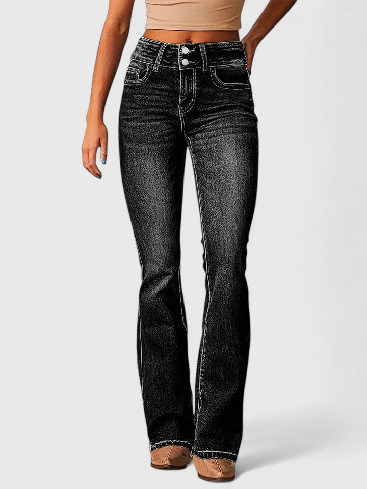 Elara – Sculpted High-Rise Flare Jeans