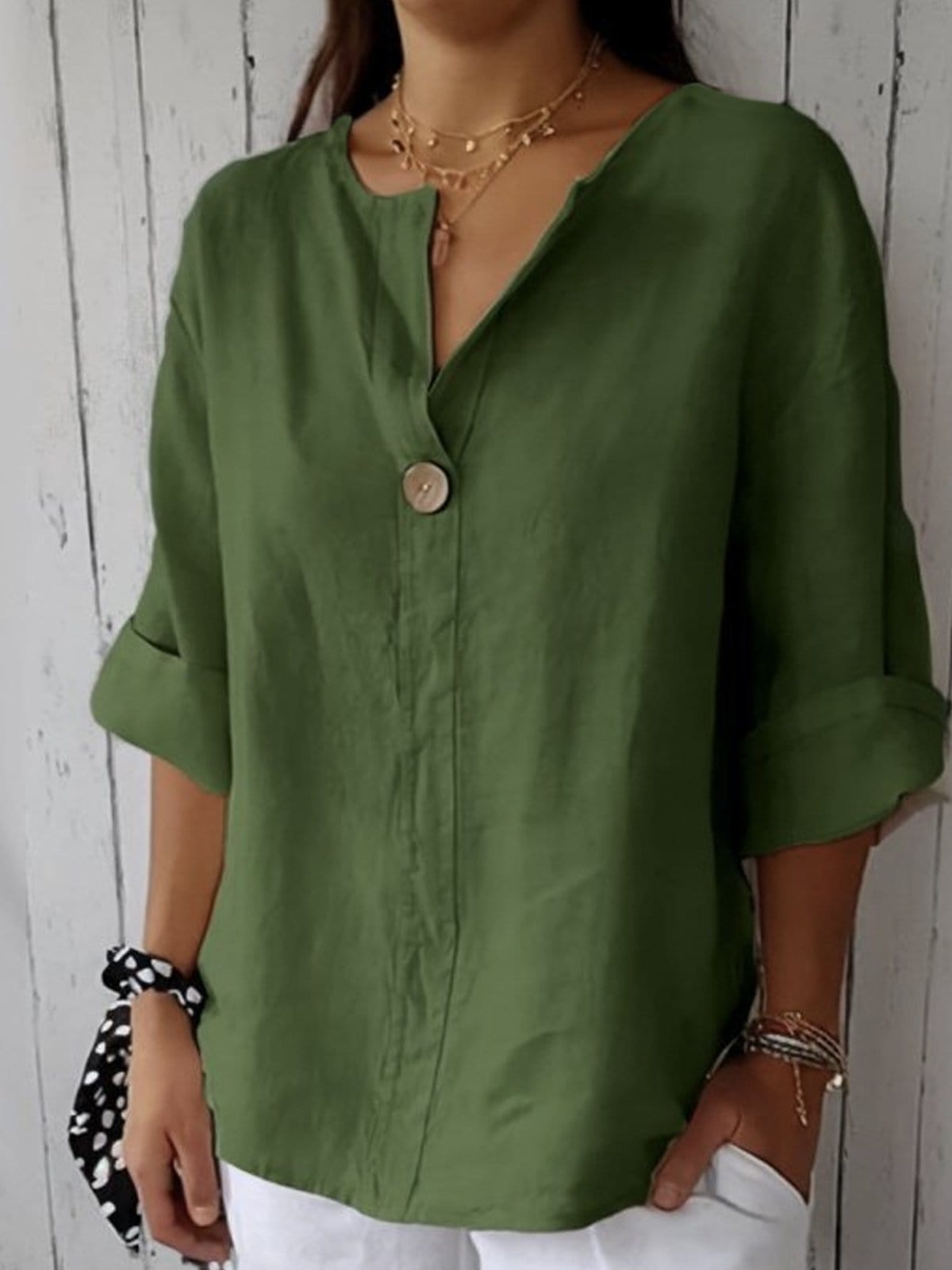 Yara – Relaxed Cotton V-Neck Blouse