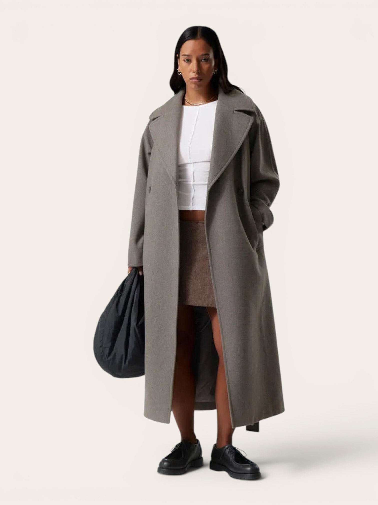 Emilia – Timeless Wool Blend Coat