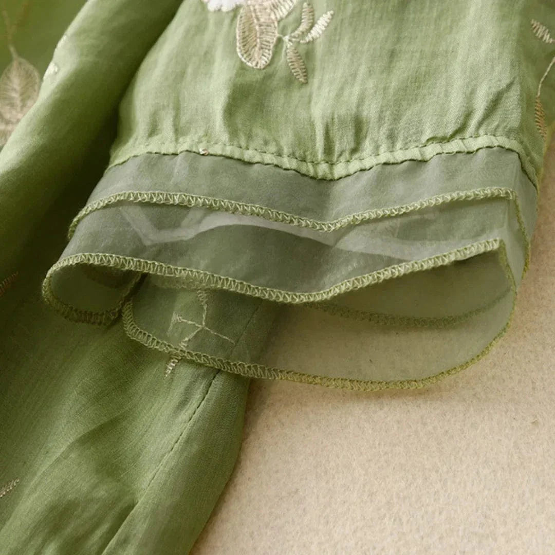 Laurienne – Embroidered Linen Blouse