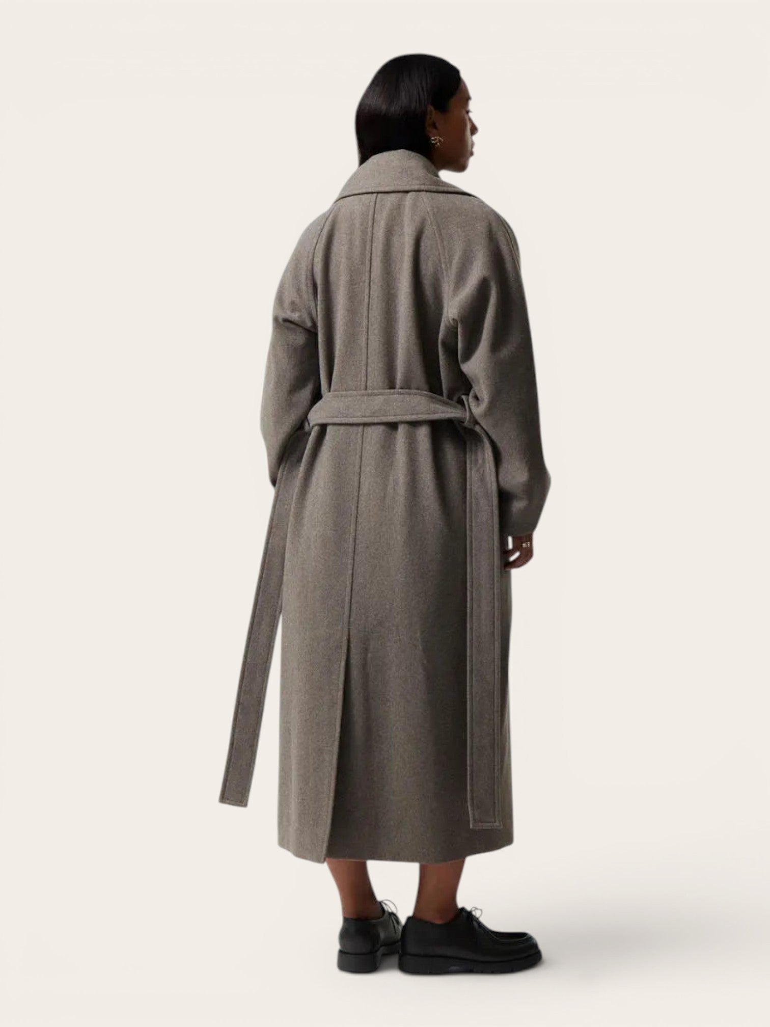 Emilia – Timeless Wool Blend Coat