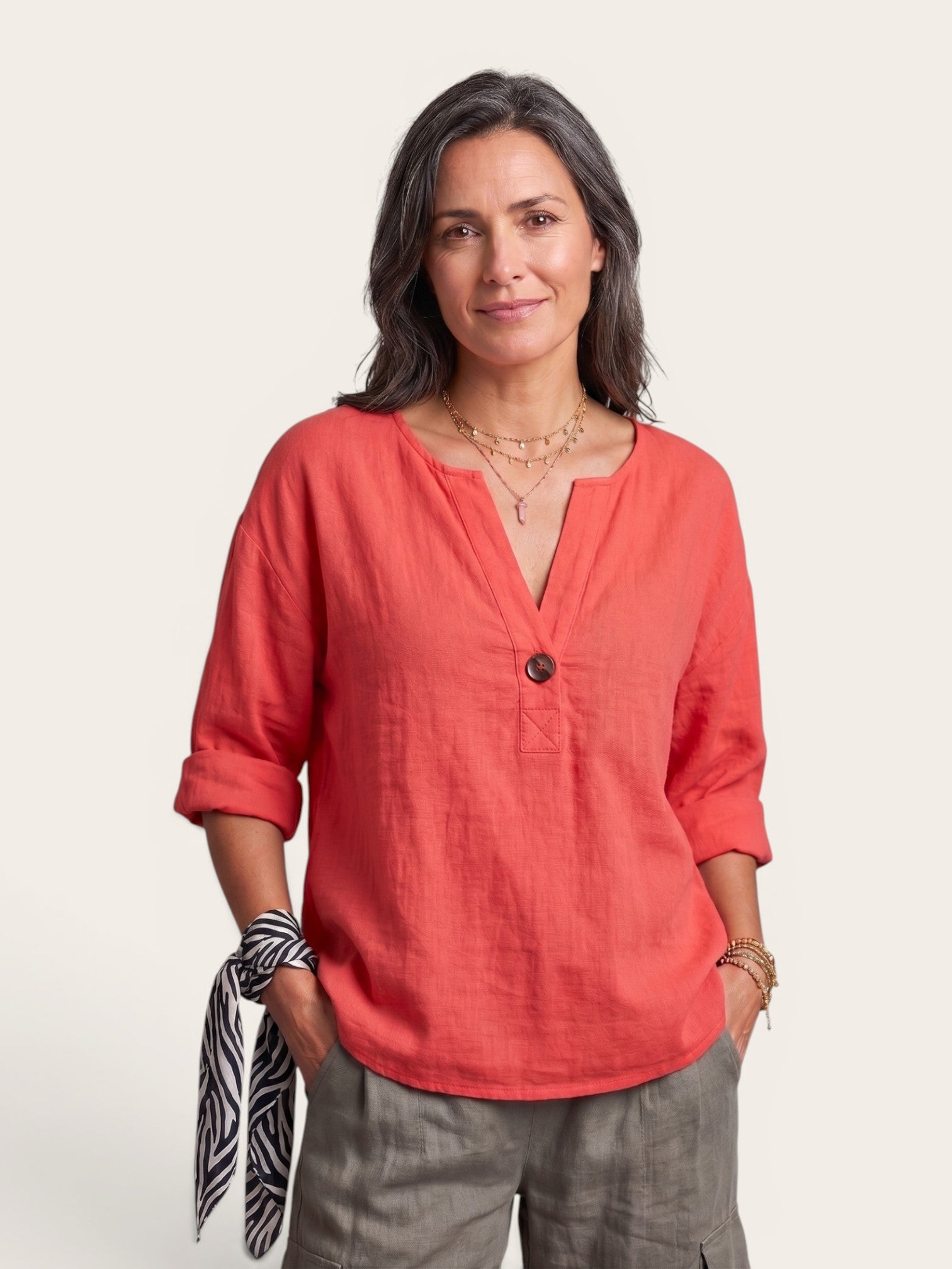 Yara – Relaxed Cotton V-Neck Blouse