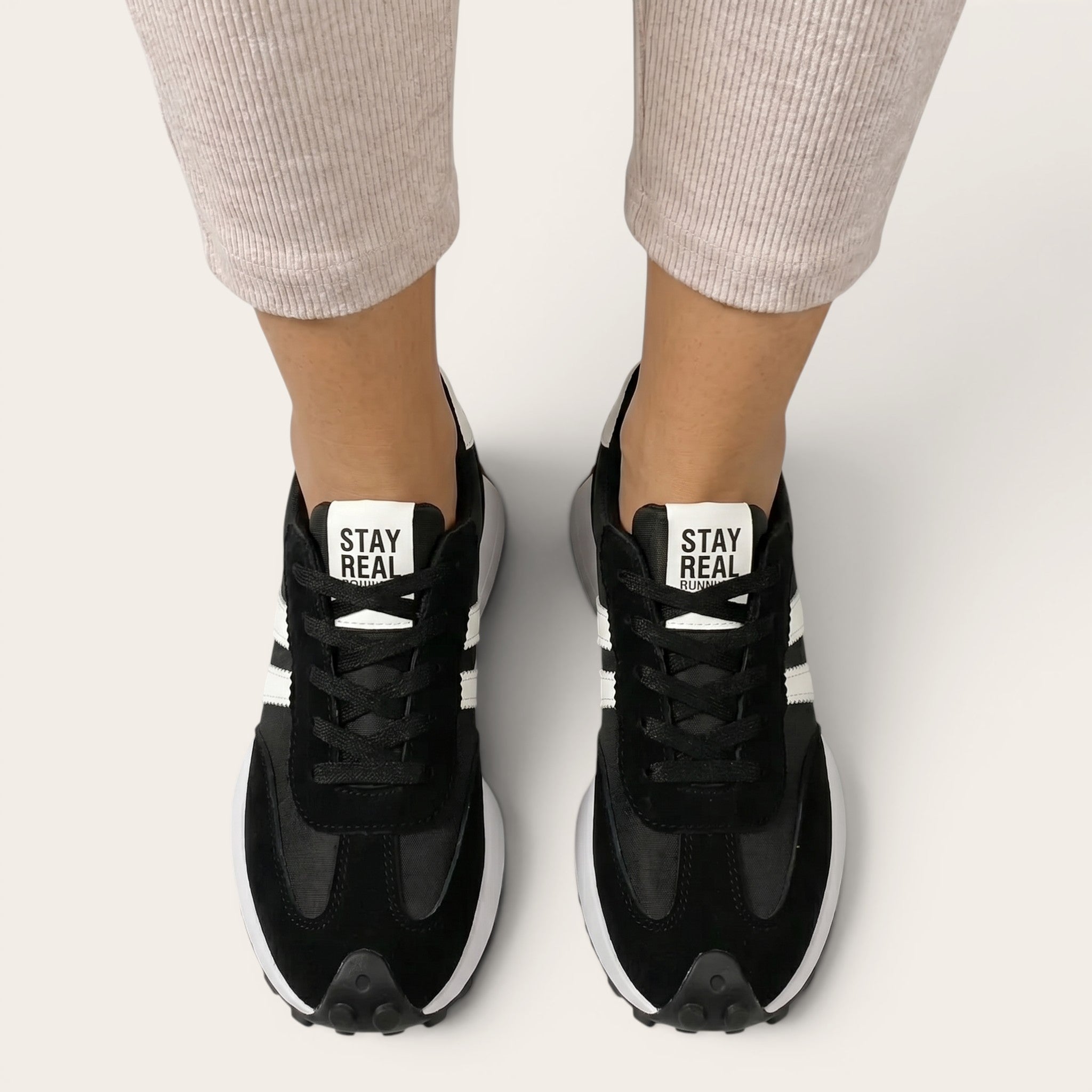Arlena – Everyday Balance Sneakers