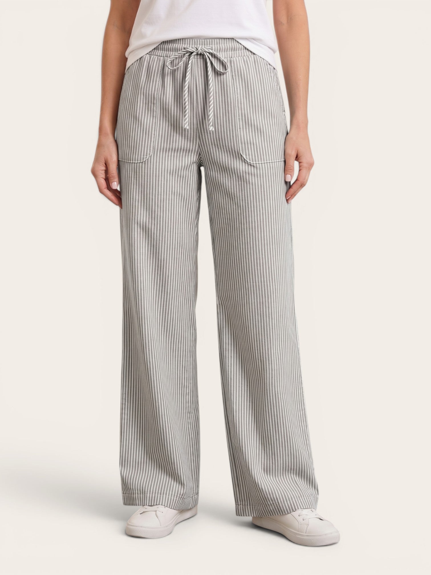 Liora – Striped Wide-Leg Pants