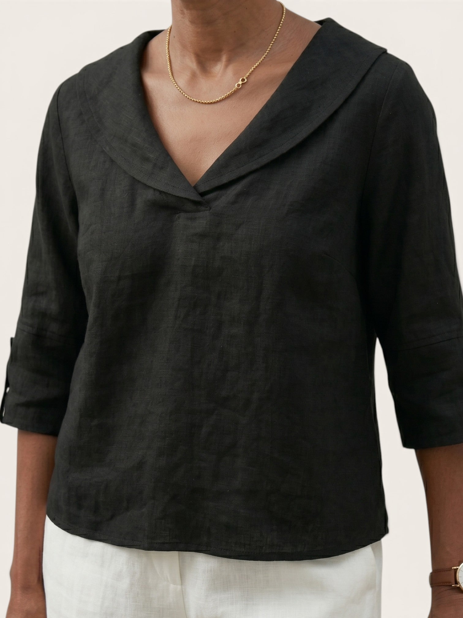 Zoé – Effortless Linen Blouse