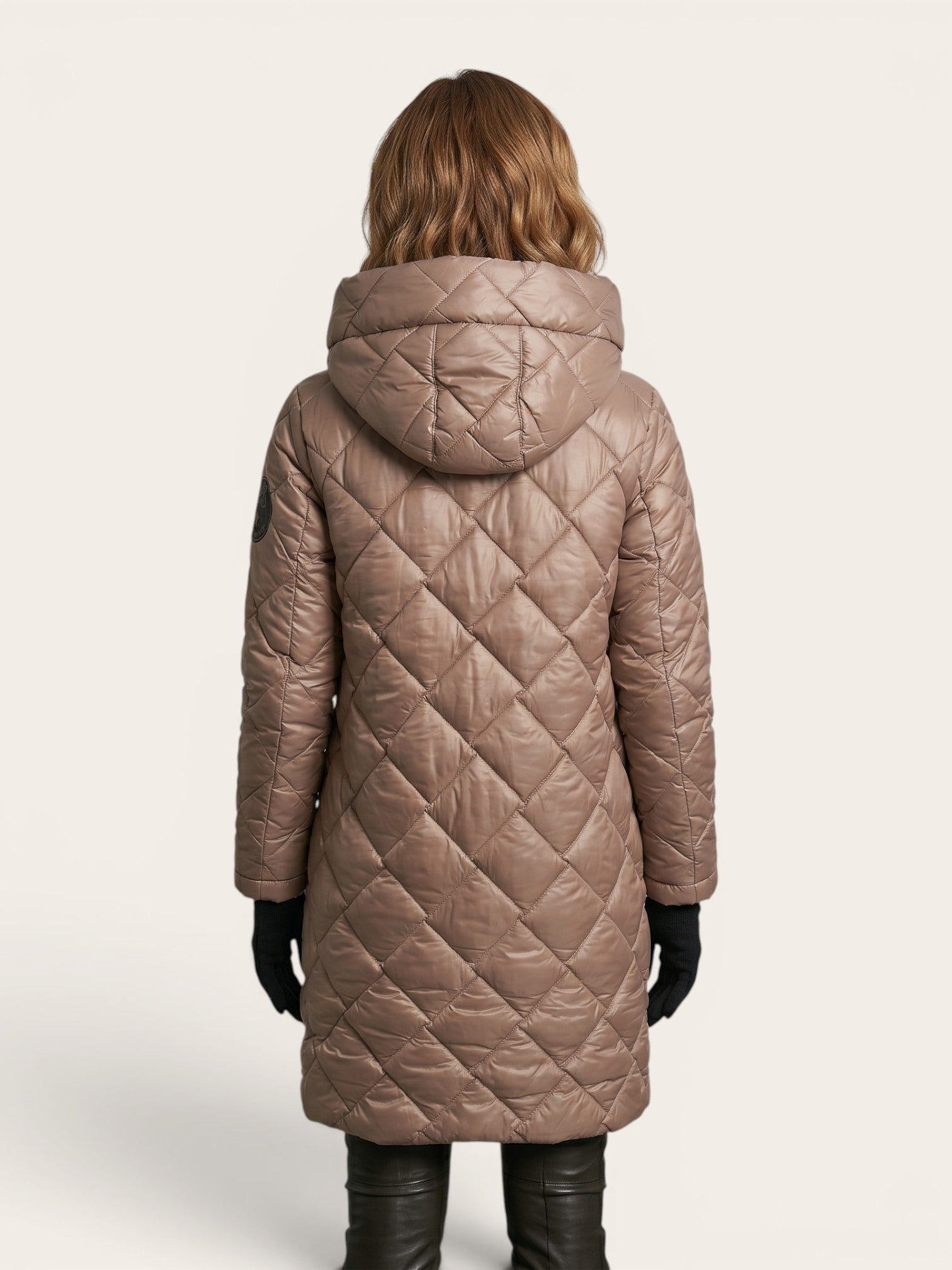 Lenara – Timeless Quilted Coat