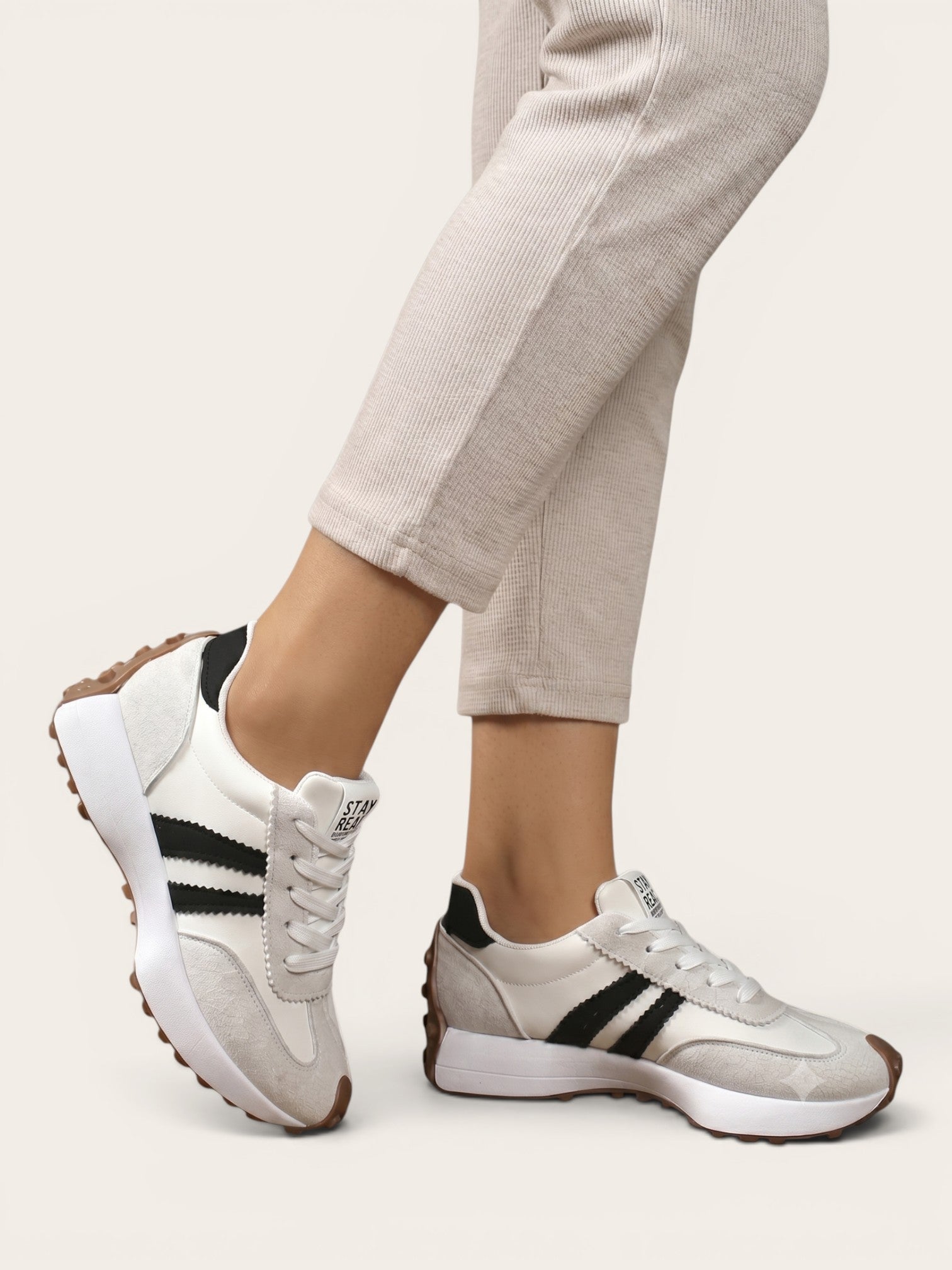 Arlena – Everyday Balance Sneakers
