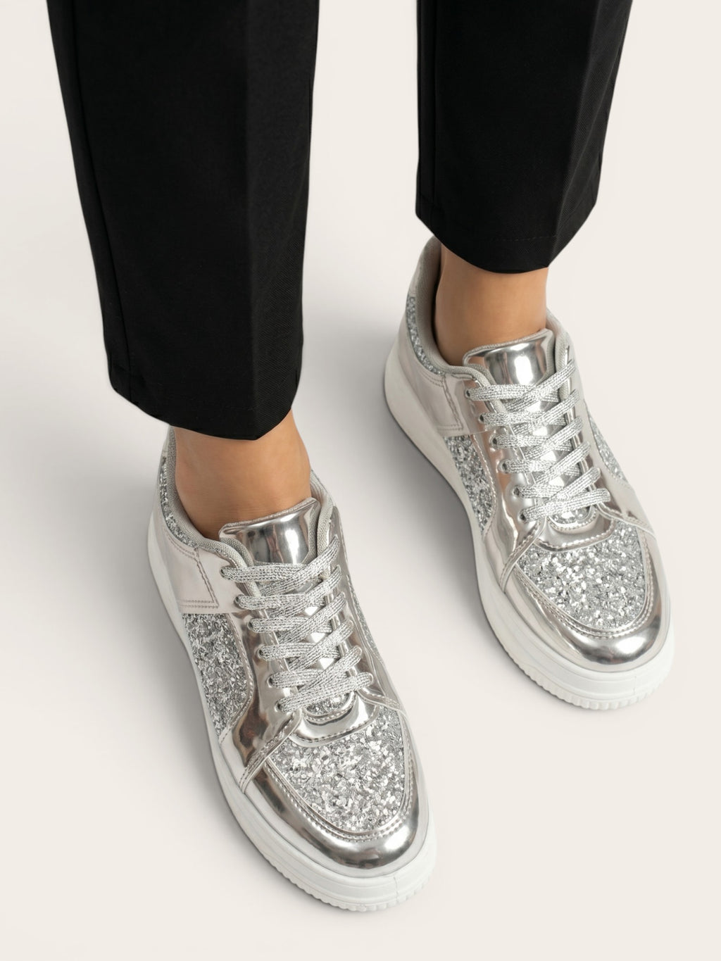 Faynelle – Chic Comfort Walking Shoes