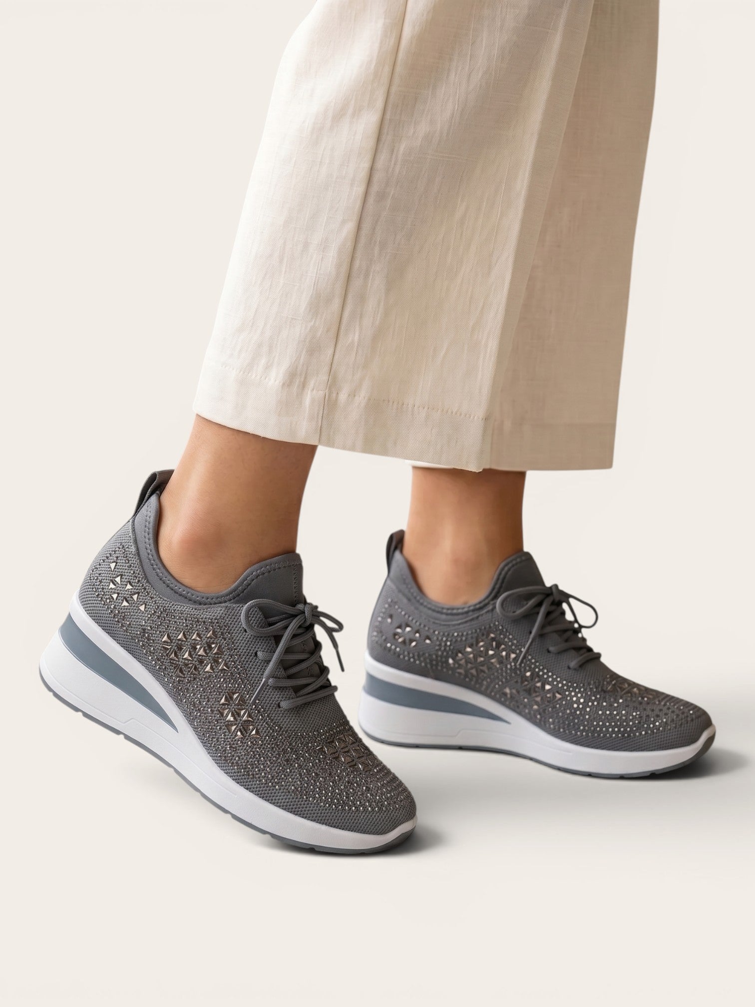 Clara – Supportive Comfort Sneakers