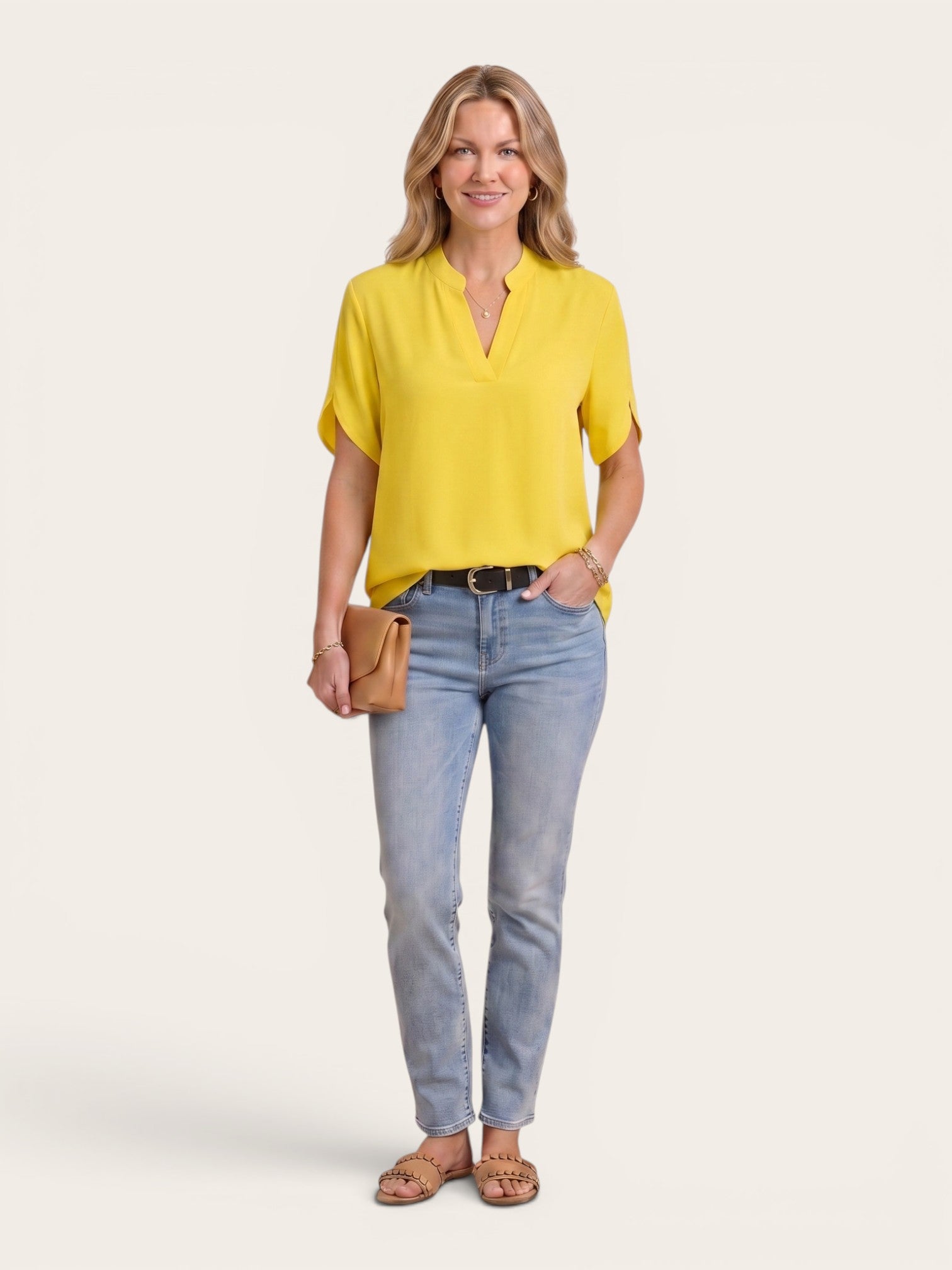 Lina – Effortless V-Neck Blouse