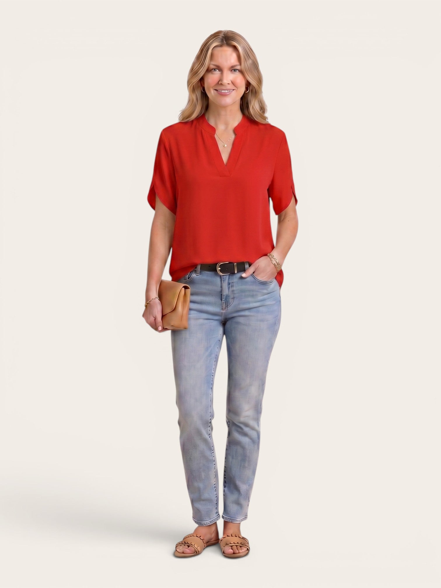 Lina – Effortless V-Neck Blouse