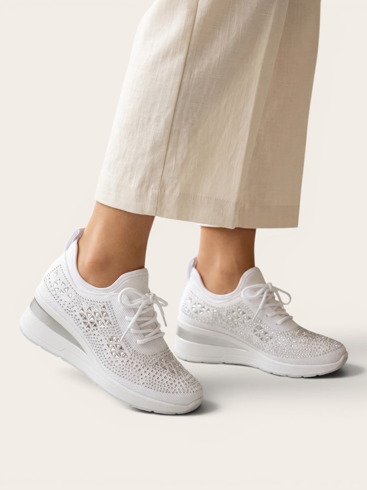 Clara – Supportive Comfort Sneakers