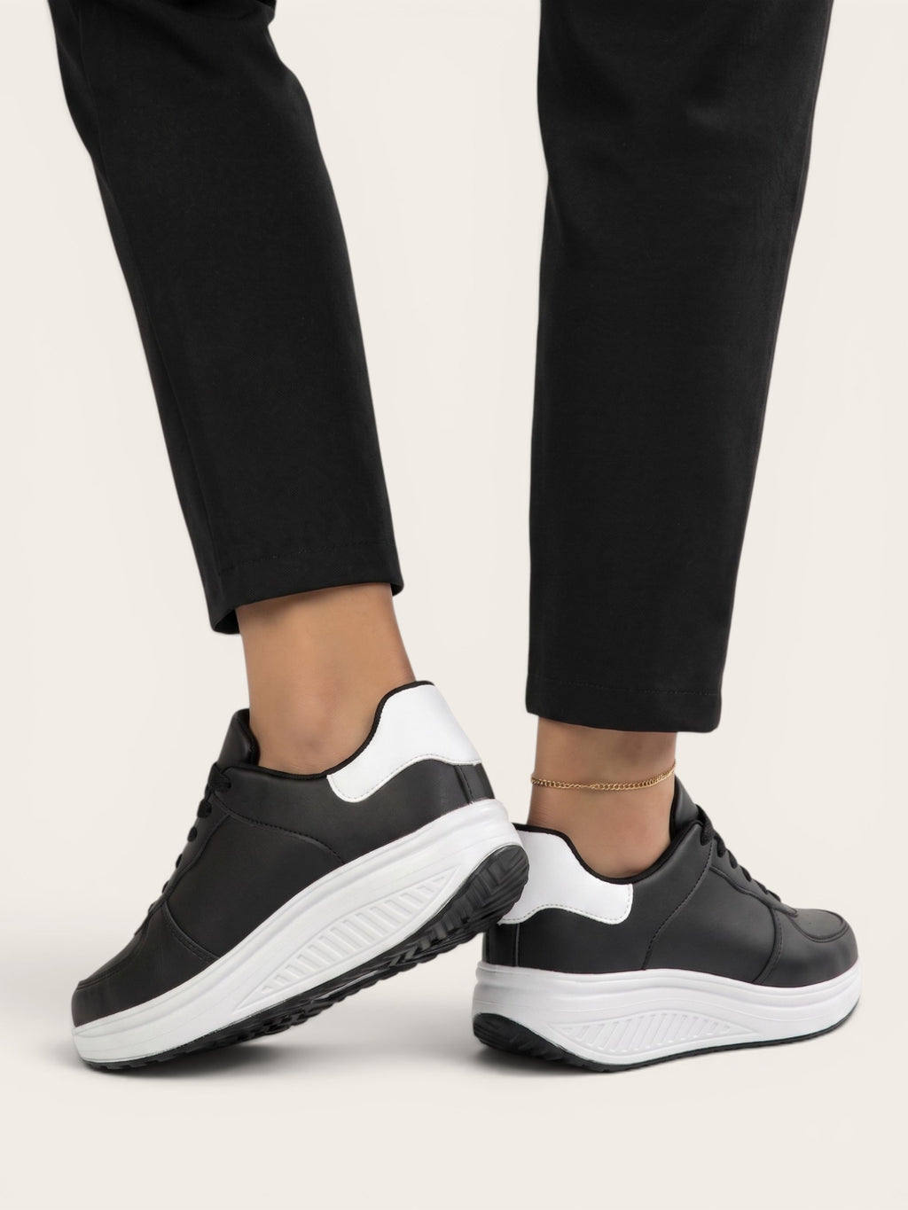 Carmeliyah – Everyday Lift Sneakers