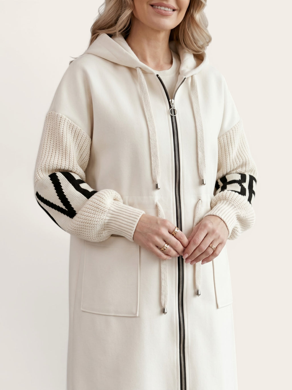 Novelle – Modern Knit Sleeve Coat