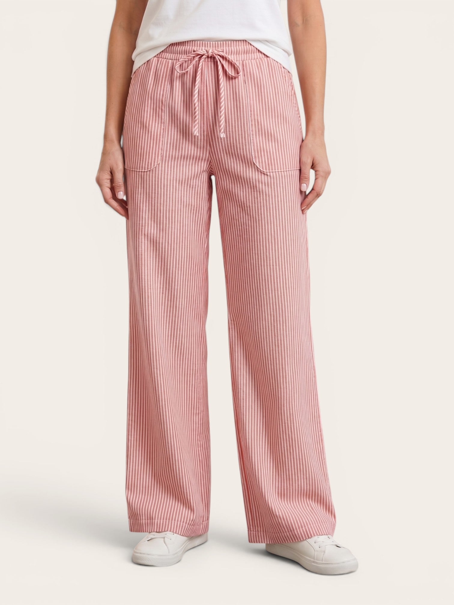 Liora – Striped Wide-Leg Pants