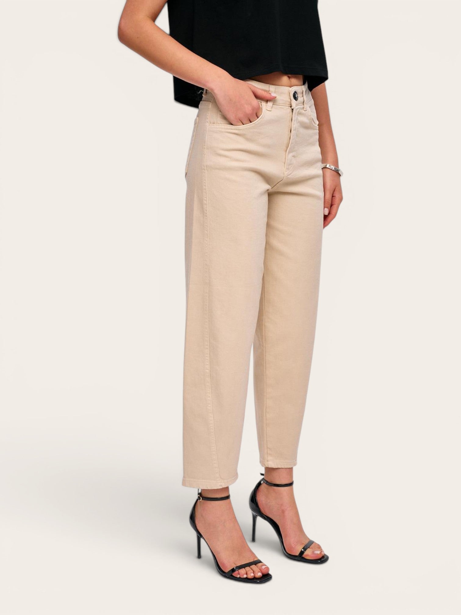Lea – Modern Balloon Fit Jeans
