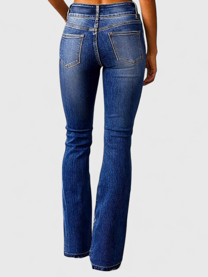 Elara – Sculpted High-Rise Flare Jeans